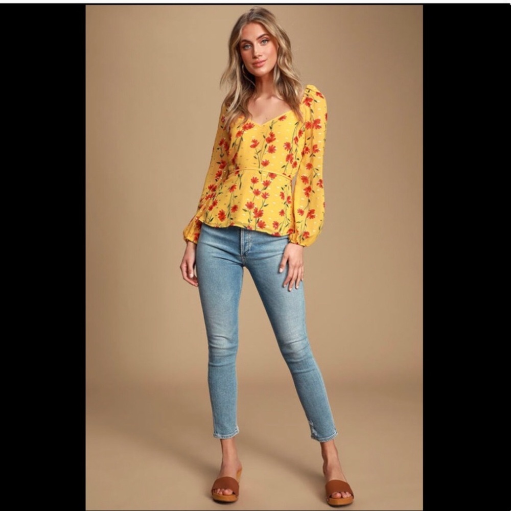 LULUS Raelyn Peplum Floral Blouse Size L - Picture 3 of 12